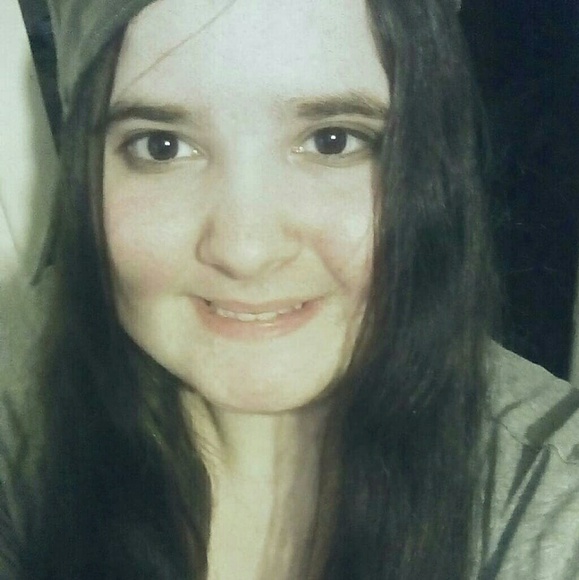 Meet your Posher, Telsa - Picture 4 of 4